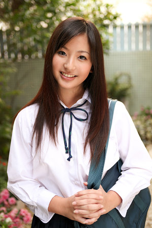 闺蜜在寝室用sm调教我