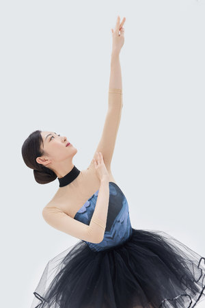 睡在我上铺的兄弟