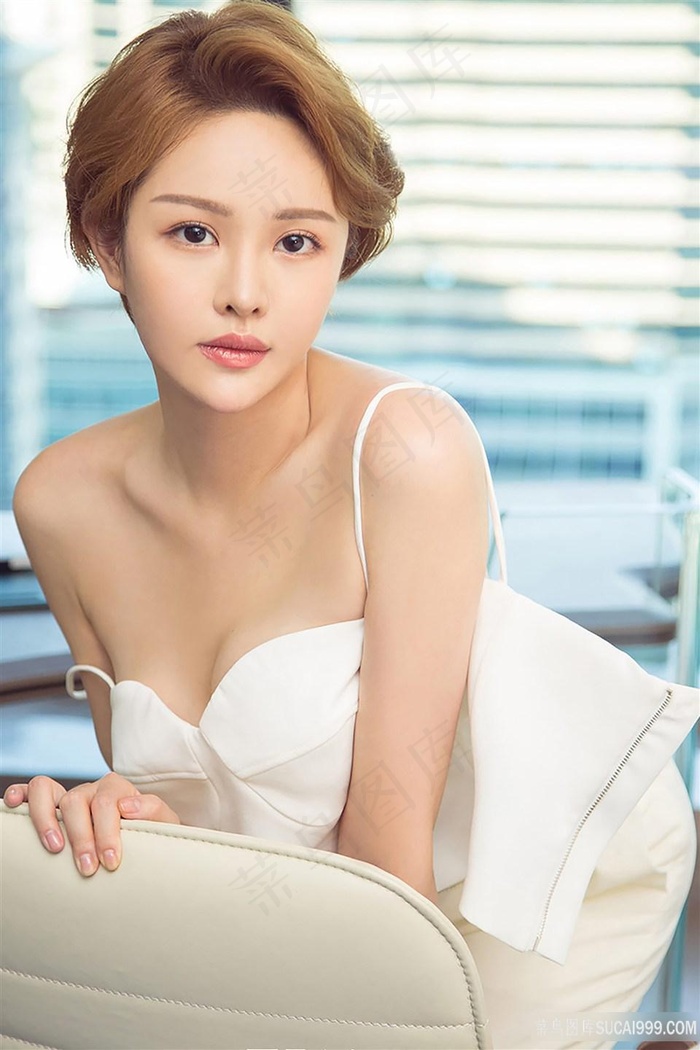 女生光屁股视频免费看