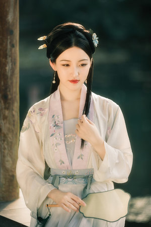 车速很快的百合短文