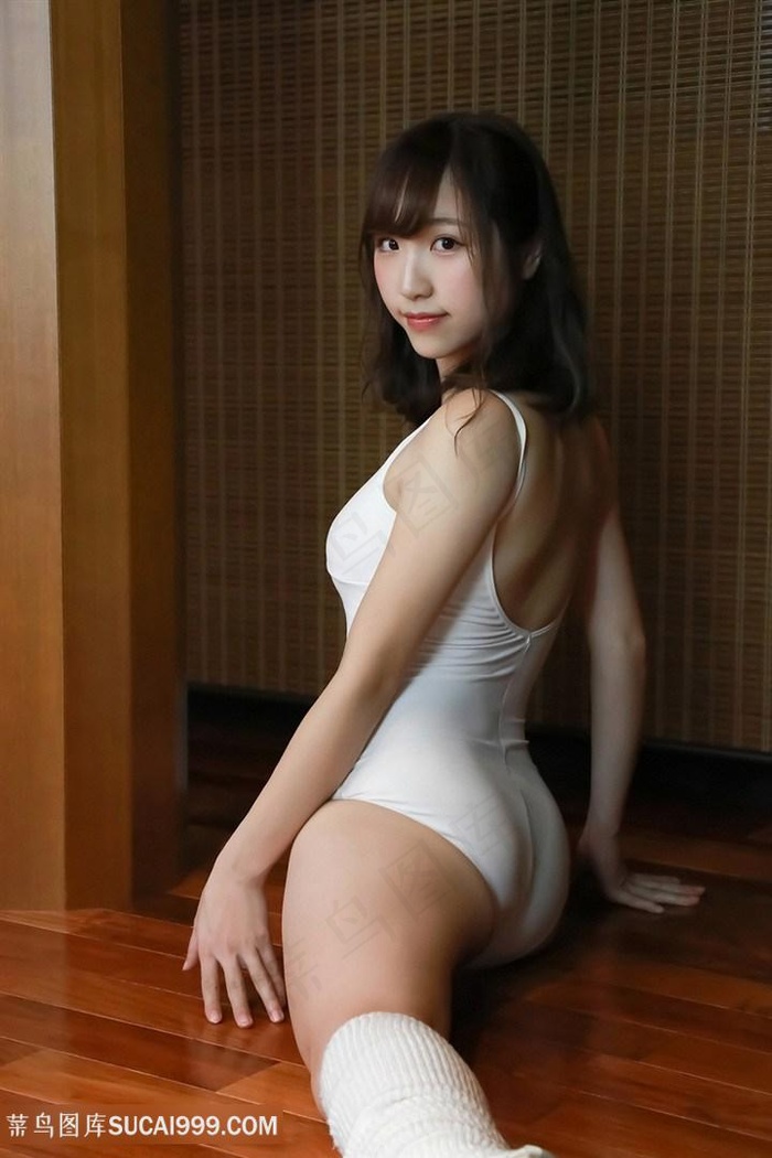 金牌客服董董恩