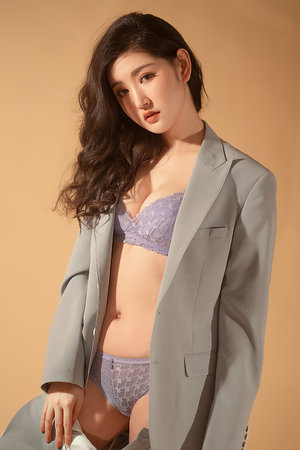 中中文日产幕无线码一