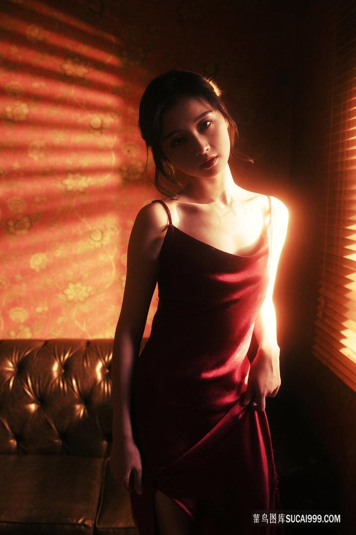 偷干房屋仲介被老婆抓在床