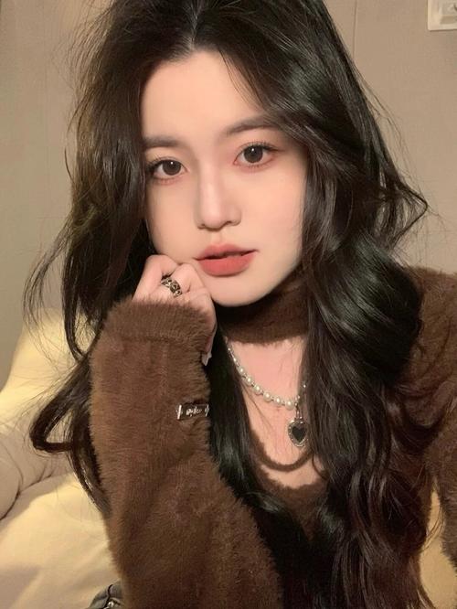 亚洲裸美女图片