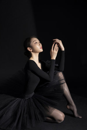 国产美女极度色诱AV