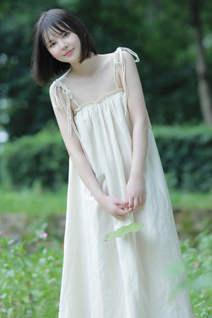 鞠婧祎下面好深好多水