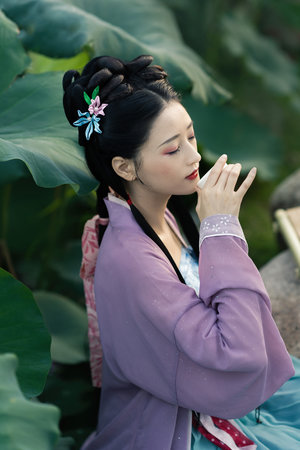 两个女人一杯屎电影