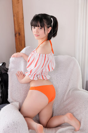 女警卧底沦为泄欲工具