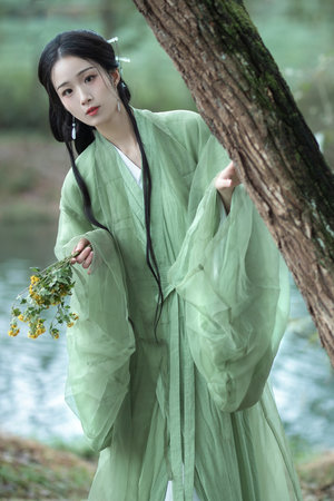 都市校园古典另类小说