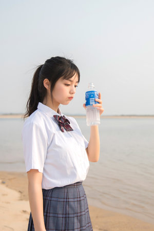 男人和女人上张床频大全动漫