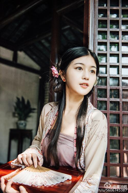 泰国小鸡敲鼓怎么练的