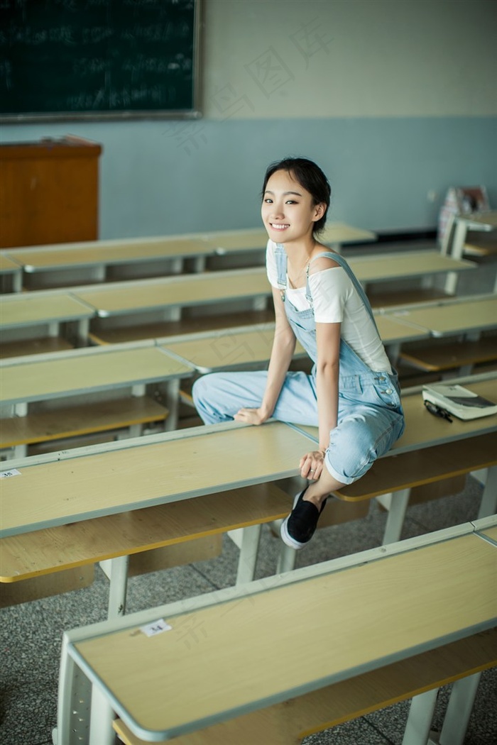 国王把白雪公主做醒