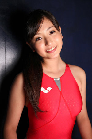 香港嫩模口爆吞精