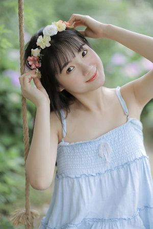 盛开烟儿你看酒变多了