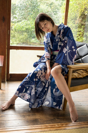 岳让我从后面进去满足他视频