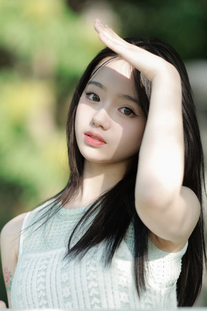 美女一丝不挂私人写真